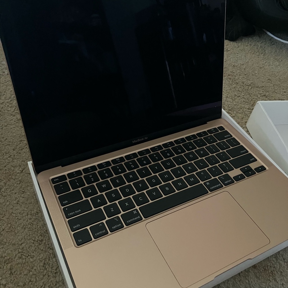 2020 rose gold MacBook Air